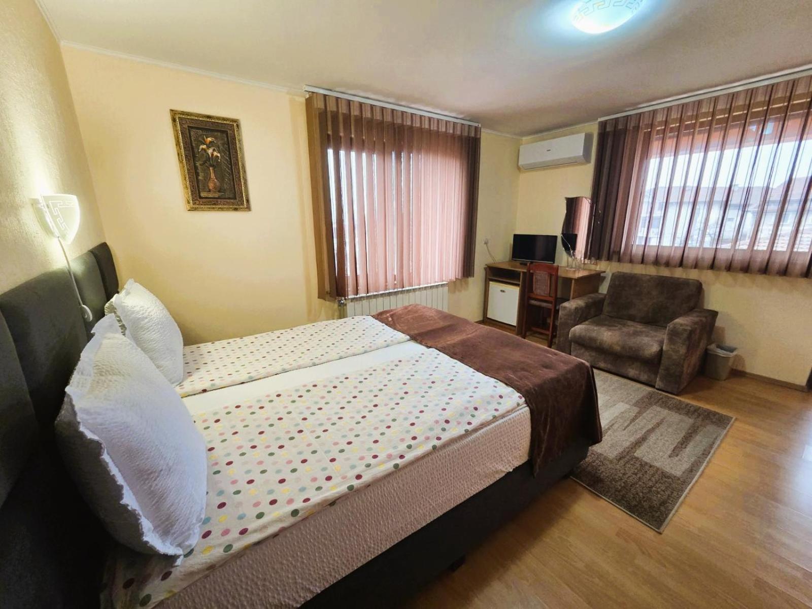 Family Hotel Dalia Velingrad Eksteriør billede