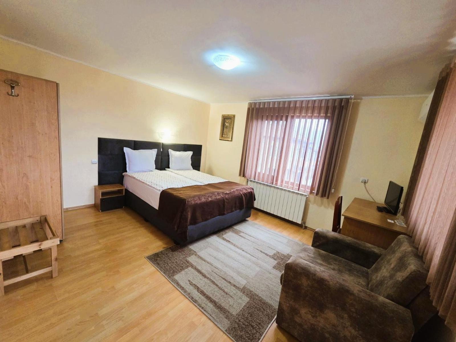 Family Hotel Dalia Velingrad Eksteriør billede