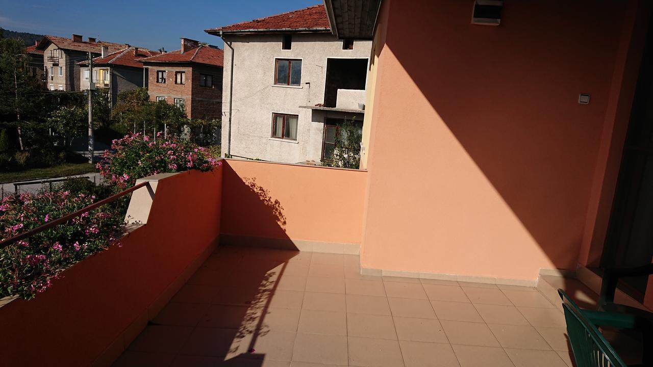 Family Hotel Dalia Velingrad Eksteriør billede